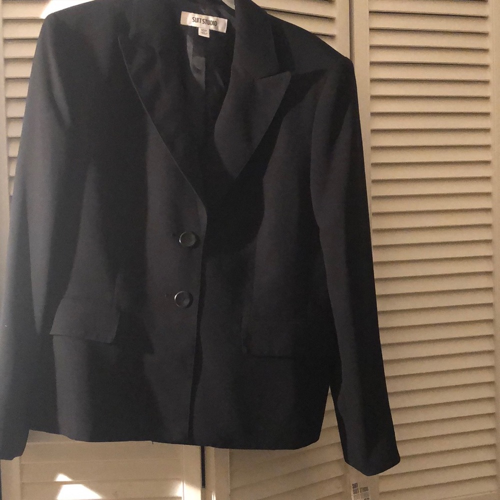 Suit jacket - Picture 2 of 2